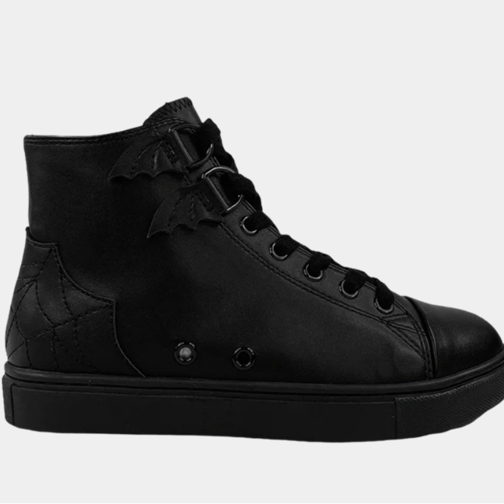 Strange cvlt chelsea creepers